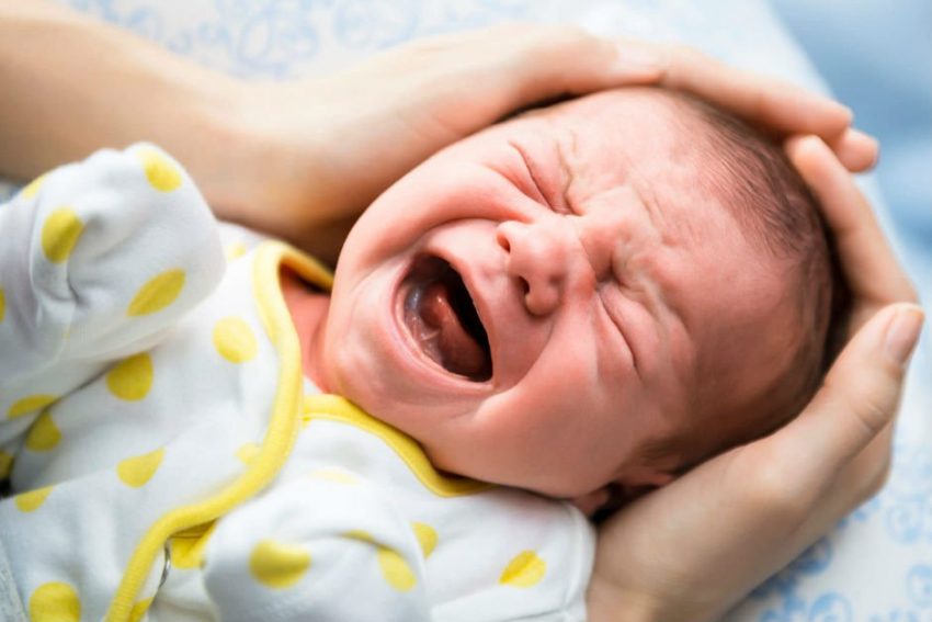 bebeklerde-kolik-hastaligi