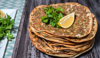 evde-lahmacun-tarifi-nefis